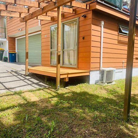 Private Studio Auckland Self Checkin And 2 Parking Netflix Prime Exterior photo